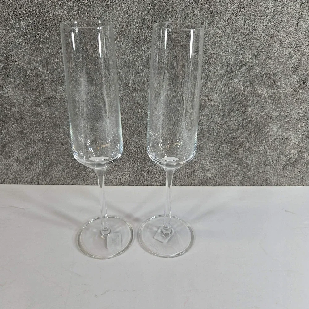 Crate & Barrel Tour Champagne Flutes Clear Glass Set of 2 Made in Germany 8oz‎